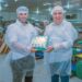 Vice-governador visita unidade da maior produtora de ovos no Brasil em Darcinópolis