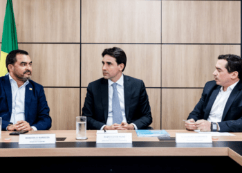 Ministro de Portos e Aeroportos garante apoio para ampliar a oferta de voos para o Tocantins pelas companhias aéreas nacionais