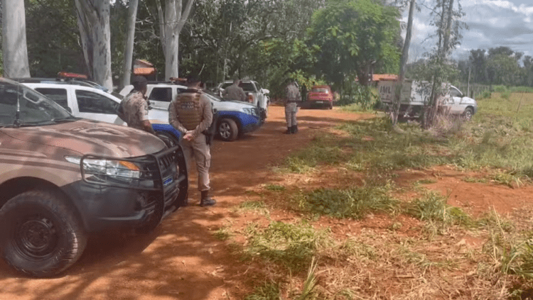 Filho suspeito de matar mãe espancada é encontrado morto em fazenda