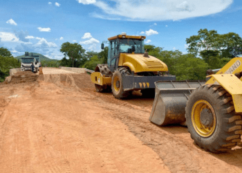 Aterro na cabeceira da ponte sobre o Rio das Almas é recuperado na TO-491 e libera trânsito