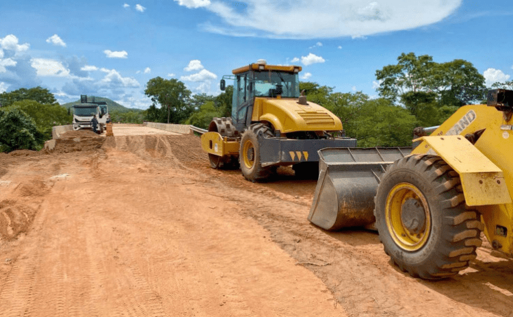 Aterro na cabeceira da ponte sobre o Rio das Almas é recuperado na TO-491 e libera trânsito