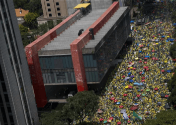 Ato reúne apoiadores de Bolsonaro em São Paulo