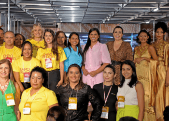 Primeira-dama Karynne Sotero prestigia encerramento da ExpoBeleza Palmas