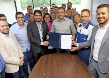 Em ato histórico, governador Wanderlei Barbosa assina termo que federaliza a TO-020