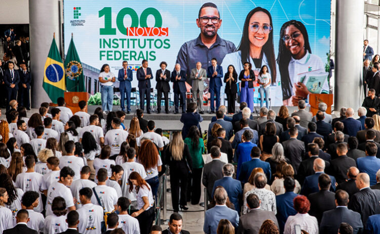 Governador em exercício Laurez Moreira participa da cerimônia de anúncio do novo Instituto Federal de Educação em Tocantinópolis