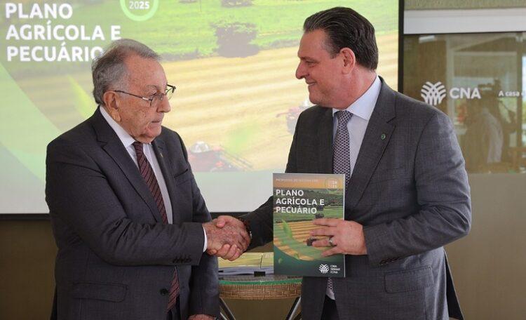 CNA apresenta propostas para o Plano Safra 2024/2025 ao ministro Fávaro