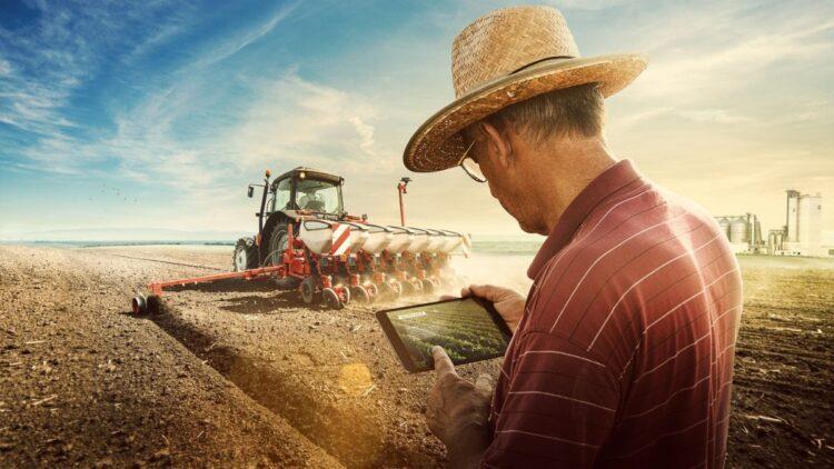 Produtores rurais brasileiros migram para compras online na hora de adquirir insumos agrícolas