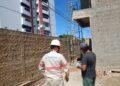 Obras e reformas próximas à rede elétrica exigem cuidado para evitar acidentes fatais
