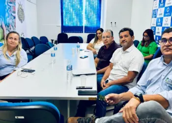 Adapec e Andav firmam parceria para realização de curso sobre insumos agrícolas