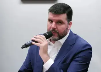 Comissão aprova suspensão de decreto que mudou regulamentação da reforma agrária