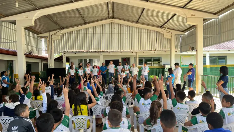 Frísia leva alegria e cooperação para a Escola José Odete no Dia de Cooperar em Paraíso do Tocantins