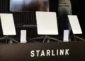 Elon Musk afirma que Starlink dará sinal gratuito enquanto contas estiverem bloqueadas