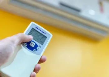 A conta de energia subiu? Saiba o que pode ter impactado e o que fazer para evitar pagar mais caro