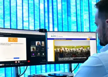 Agência de Defesa Agropecuária discute melhorias na sanidade avícola com integrantes de comitê estadual