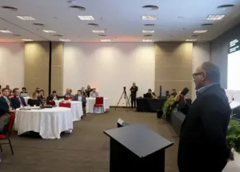 Avanços na regularização fundiária estadual são apresentados em evento nacional