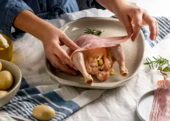 Fim de ano impulsiona consumo de carne de aves no Brasil
