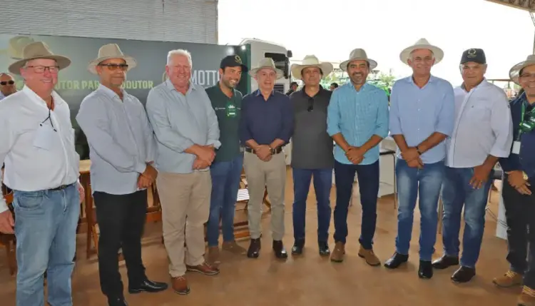 Agrojem e Grupo Progresso promovem dia de Campo em Marianópolis com a presença do Governador e líderes do agronegócio tocantinense