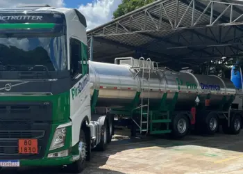 Ibama confirma vazamento de 23 mil litros de ácido sulfúrico no Rio Tocantins após queda da ponte Juscelino Kubitschek