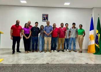 Recadastramento do SIM e adesão ao SUSAF são discutidos com agroindústrias em Paraíso do Tocantins