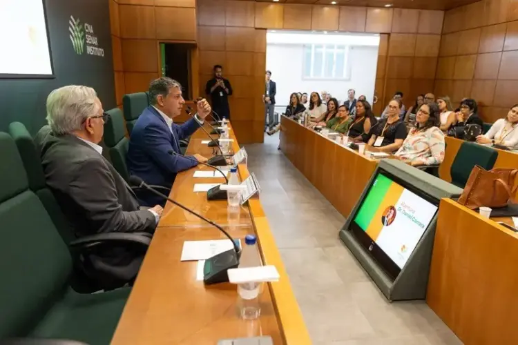 Senar qualifica supervisores para aprimorar o programa Saúde no Campo