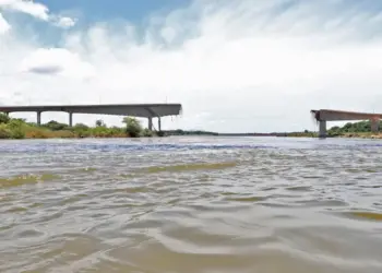 Dnit confirma que Rio Tocantins está apto para banho após análises pós-queda da ponte JK