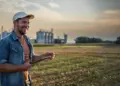 Setor celebra Dia do Trabalhador Rural com liderança em empregos e alta valorização profissional