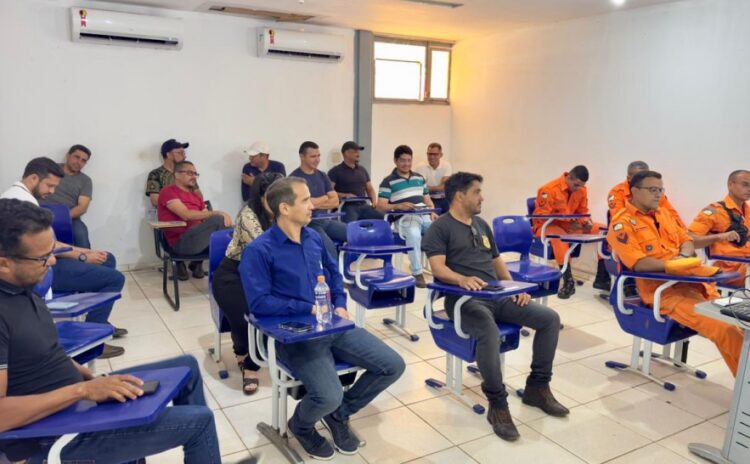 Equipes recebem treinamento para resgate técnico em ações de combate à raiva dos herbívoros