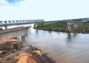 Após 7 meses, operação retoma retirada de agrotóxicos do Rio Tocantins deixados por desabamento de ponte