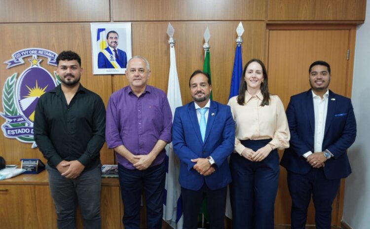 Parcerias para ampliar acesso ao crédito pautam encontro entre Estado e Solve Gestão e Negócios