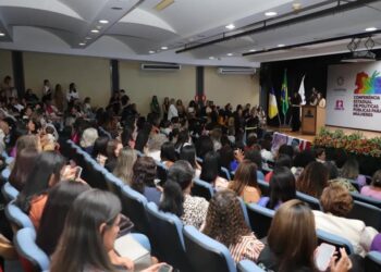 Conferência Estadual de Políticas Públicas para Mulheres marca o Estado com anúncios históricos e auditório lotado