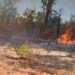FOGO SEM CONTROLE: Incêndio ameaça moradores há mais de quatro dias e autoridades se omitem