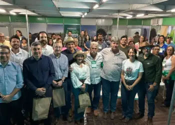 Ex-ministro Antônio Cabrera defende liberdade de mercado e valorização do agro em palestra no Agroforte de Dois Irmãos do Tocantins