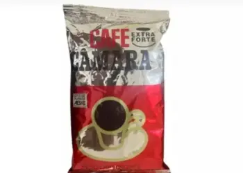 Anvisa proíbe marca de café após encontrar vidro e selo de pureza falsificado