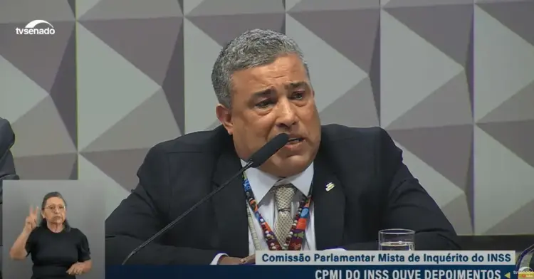 Presidente da Conafer é preso em flagrante durante depoimento na CPMI do INSS