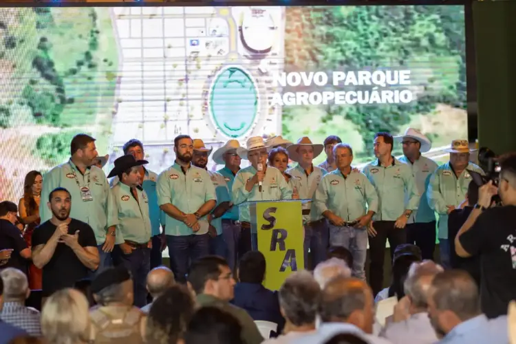 Fenômeno das redes sociais, João Sebba, o “Joãozão”, ministra palestra nos 58 anos do Sindicato Rural de Araguaína