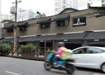 Fiscalização fecha seis locais em SP suspeitos de comercializar bebidas adulteradas