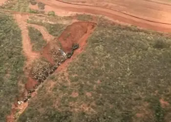 Crime ambiental nas Serras Gerais gera cratera e pode custar R$ 100 mil por dia a agricultores