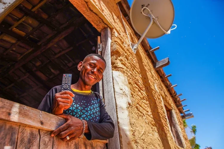 Brasil Antenado: mais de 50 mil famílias do Tocantins e Roraima estão aptas a receber gratuitamente o kit da nova parabólica digital