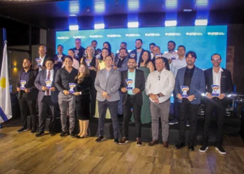 ATOS reúne lideranças e autoridades no III Encontro de Lideranças Supermercadistas e entrega o Prêmio Fornecedor Destaque 2025