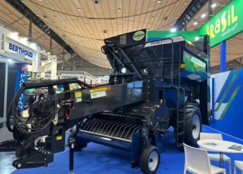 Máquinas agrícolas brasileiras ganham adaptações para atender exigências da Europa