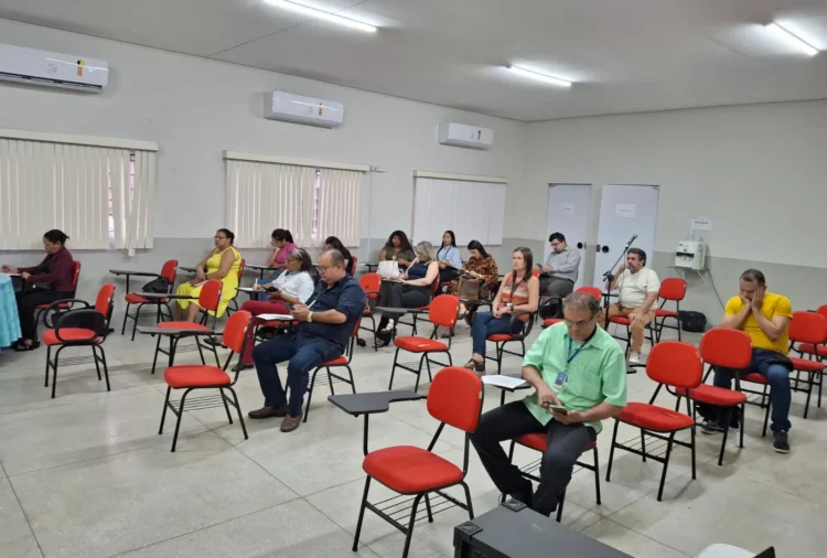 Em Araguaína, CRMV-TO participa de plenária do Conselho Municipal de Saúde