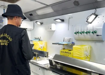 CRMV-TO realiza fiscalização no Castramóvel, em Palmas