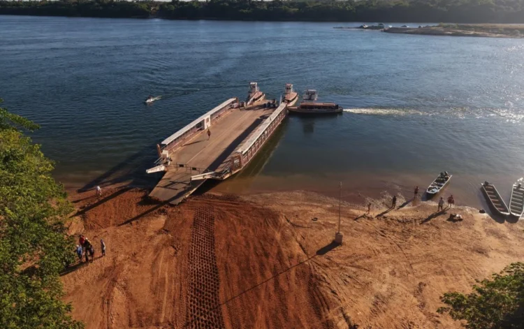 Estado autoriza balsa emergencial para garantir mobilidade entre Pedro Afonso e Tupirama