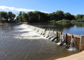 Tocantins apresenta plano para fortalecer segurança hídrica e enfrentar períodos de estiagem no Rio Formoso