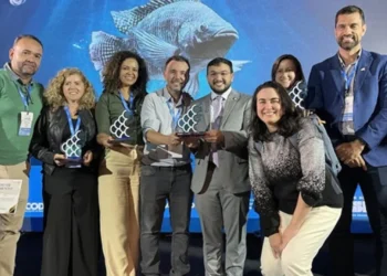 Livro sobre pescado na alimentação escolar conquista prêmio nacional de sustentabilidade