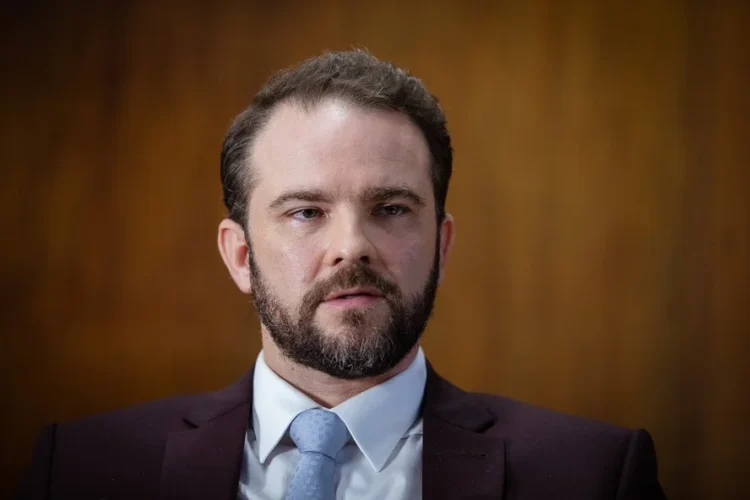 Renegociação de R$ 100 bilhões em dívidas do agro depende de nova medida provisória