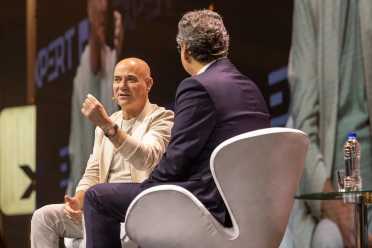 Andre Agassi diz que reconexão com propósito foi decisiva para se reinventar no tênis