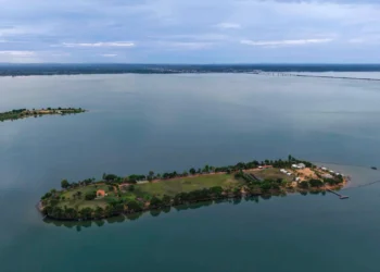 Temporada de praias movimenta o Tocantins e reforça importância da segurança com a rede elétrica
