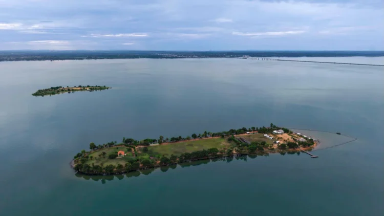 Temporada de praias movimenta o Tocantins e reforça importância da segurança com a rede elétrica