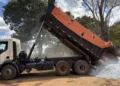 Agricultores familiares de Gurupi recebem 260 toneladas de calcário para correção do solo
